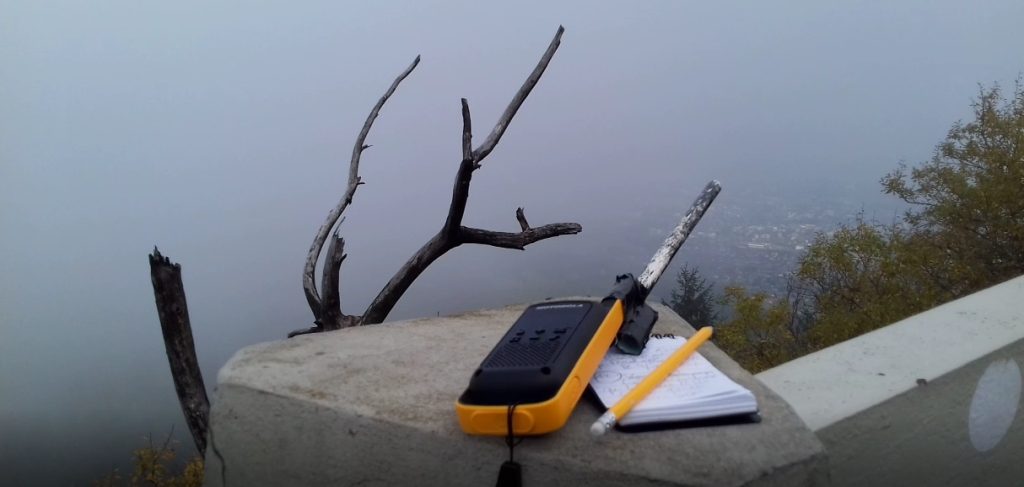 Motorola T82 Extreme před testem na úbočí Ještědu